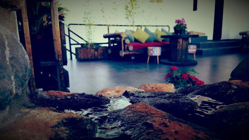 هتل Posada De Las Cuevas