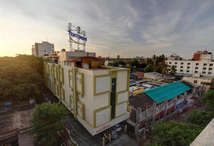 ホテル Prince Gardens