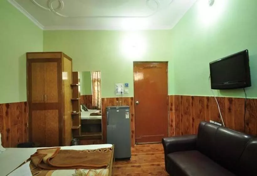 هتل Richmond Inn Guest House