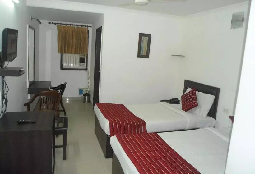 هتل Richmond Inn Guest House