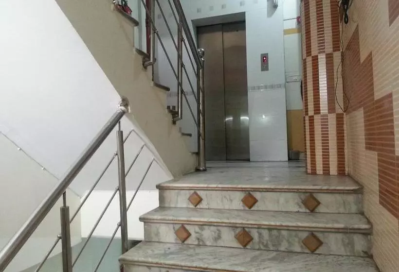 هتل Richmond Inn Guest House