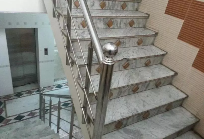 هتل Richmond Inn Guest House