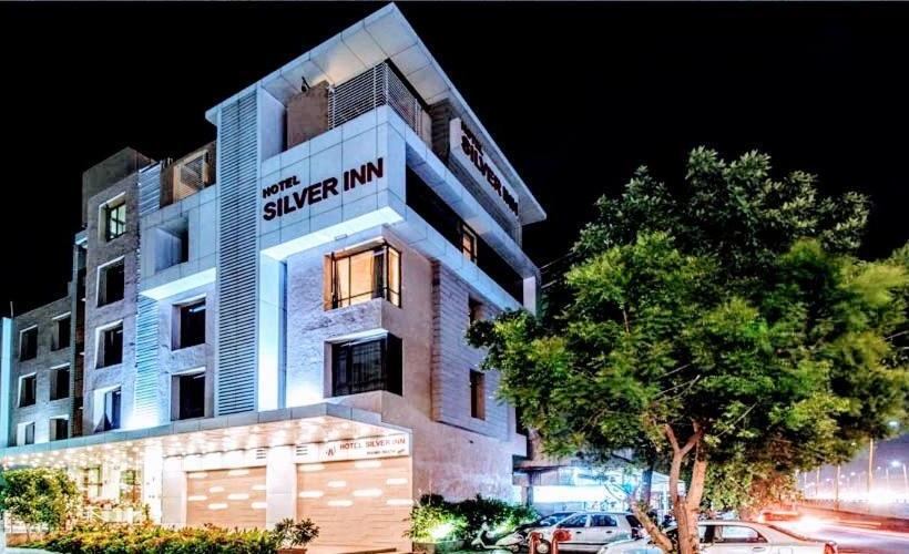 בית מלון כפרי Executive Silver Inn