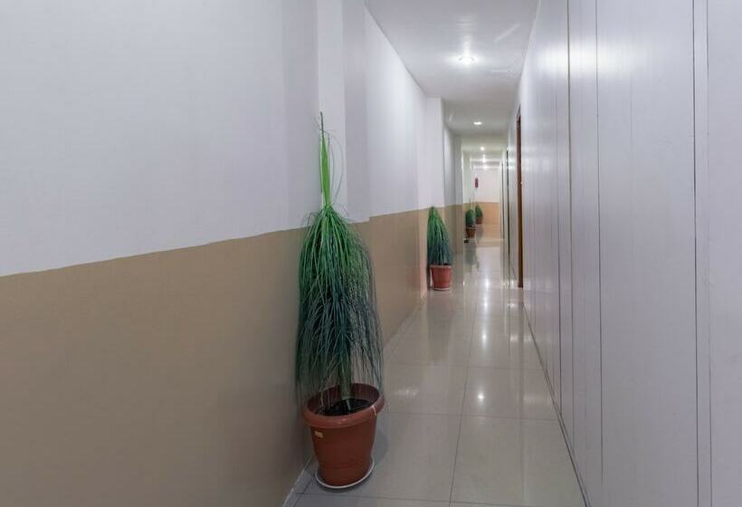 בית מלון כפרי Collection O Eden Residency