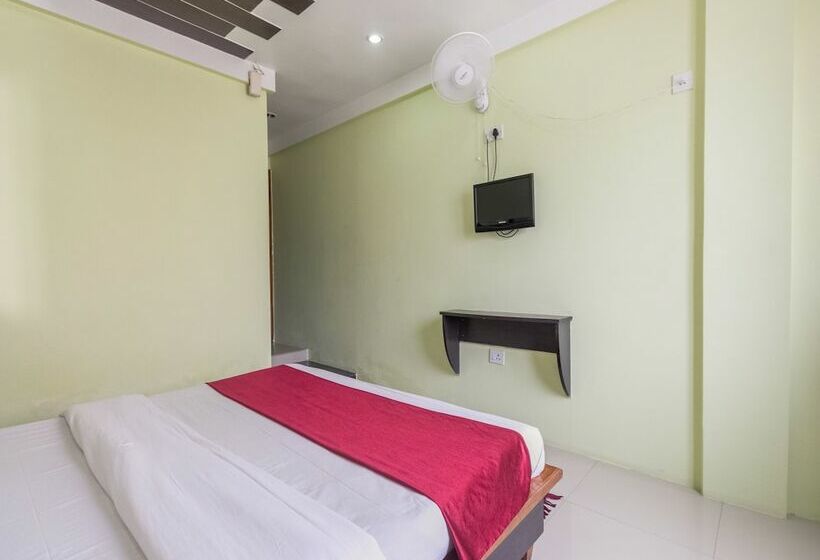 בית מלון כפרי Collection O Eden Residency