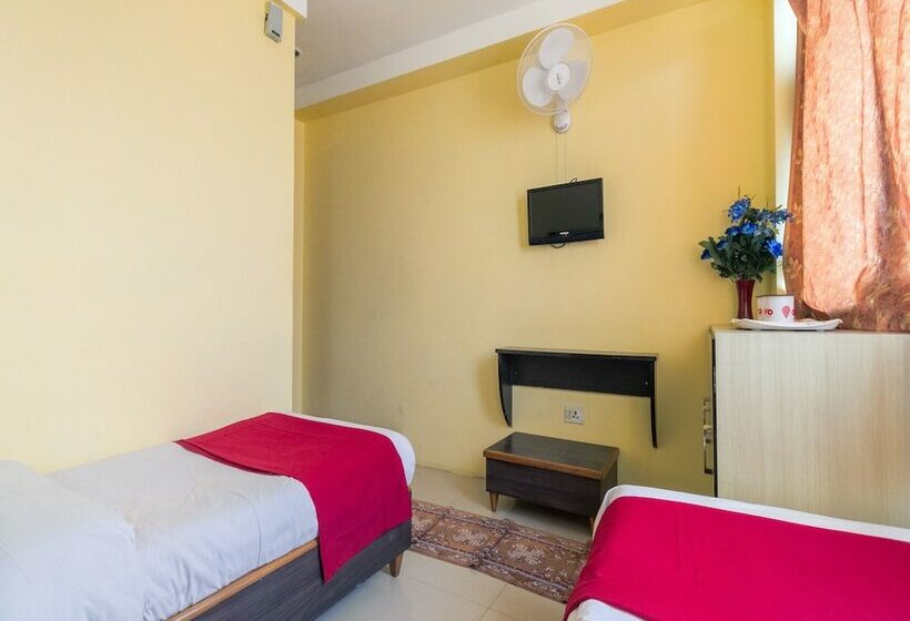 בית מלון כפרי Collection O Eden Residency