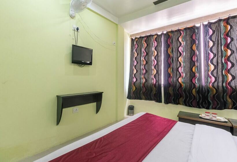 בית מלון כפרי Collection O Eden Residency