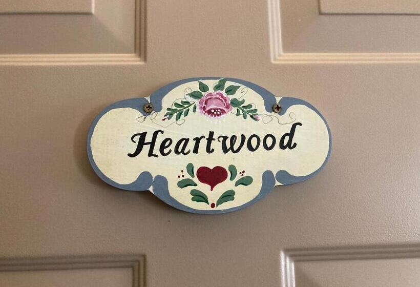 צימר Oak Valley Inn And Suites