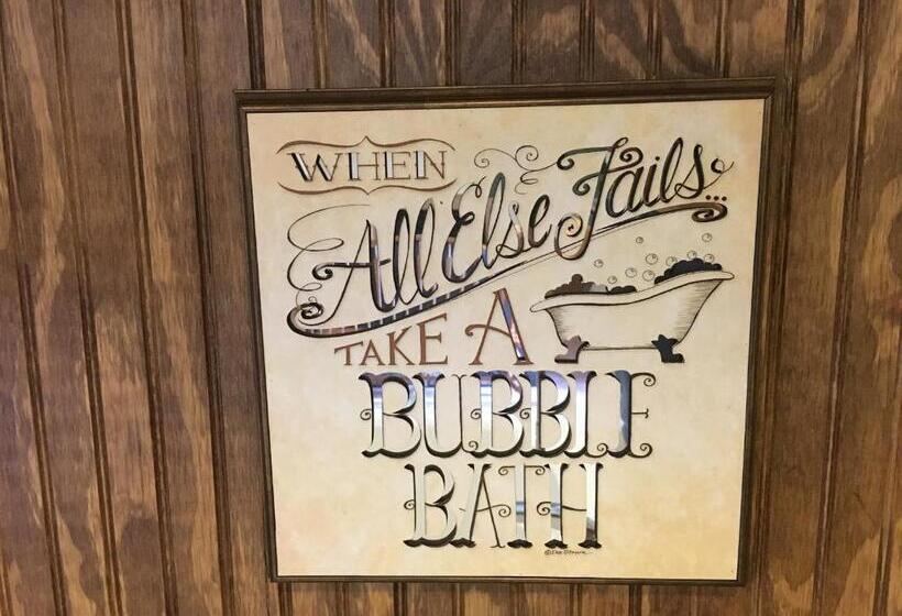 צימר Oak Valley Inn And Suites