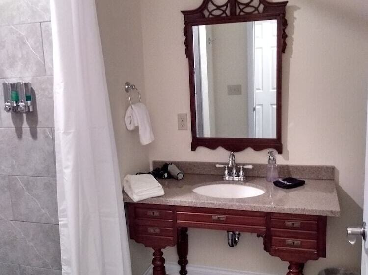 Bed and Breakfast Swantown Inn