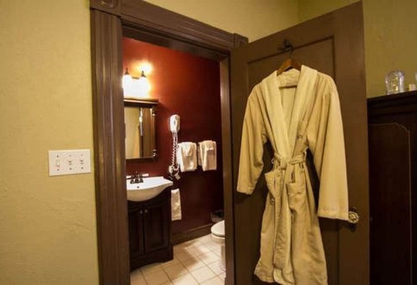 Bed and Breakfast Swantown Inn