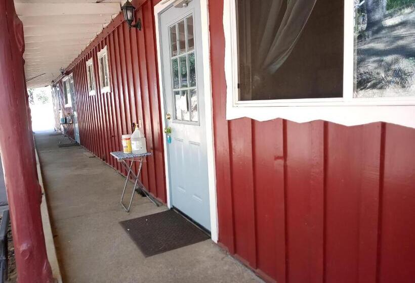 住宿加早餐  Yosemite Paradise Inn