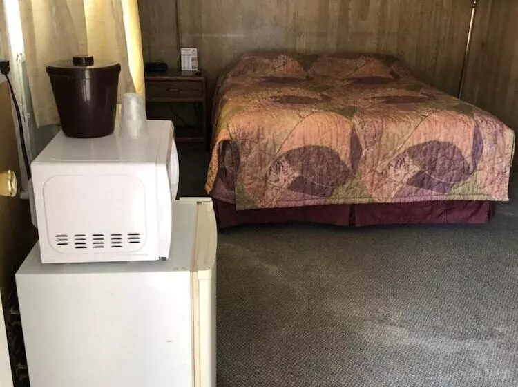 Coronado West Motel