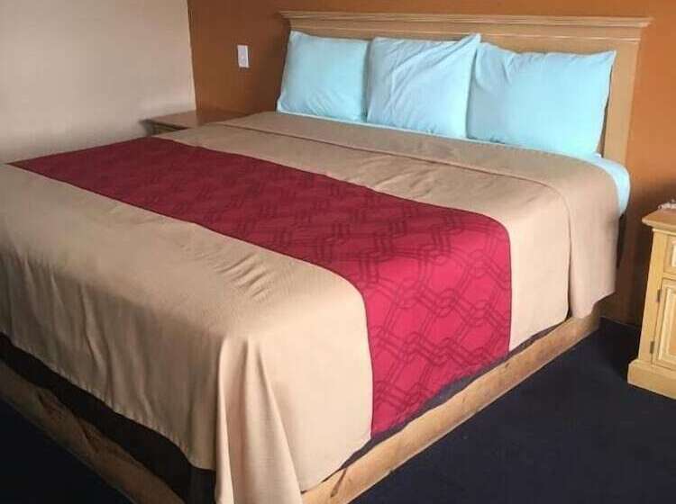 Отель Budget Inn And Suites