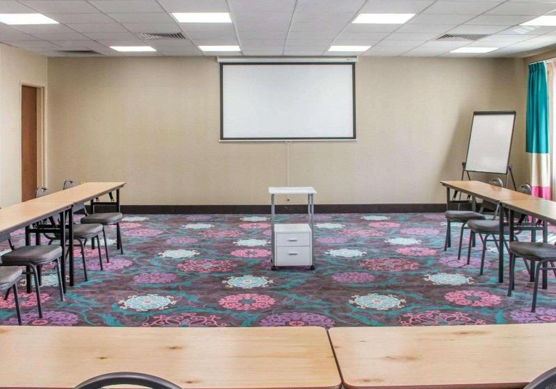 호텔 Comfort Inn & Suites San Marcos