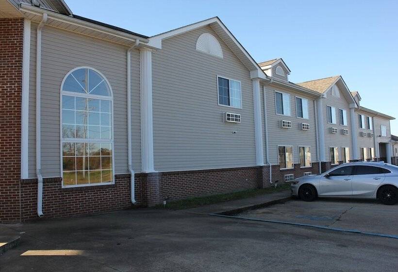 Hotelli Heritage Inn And Suites