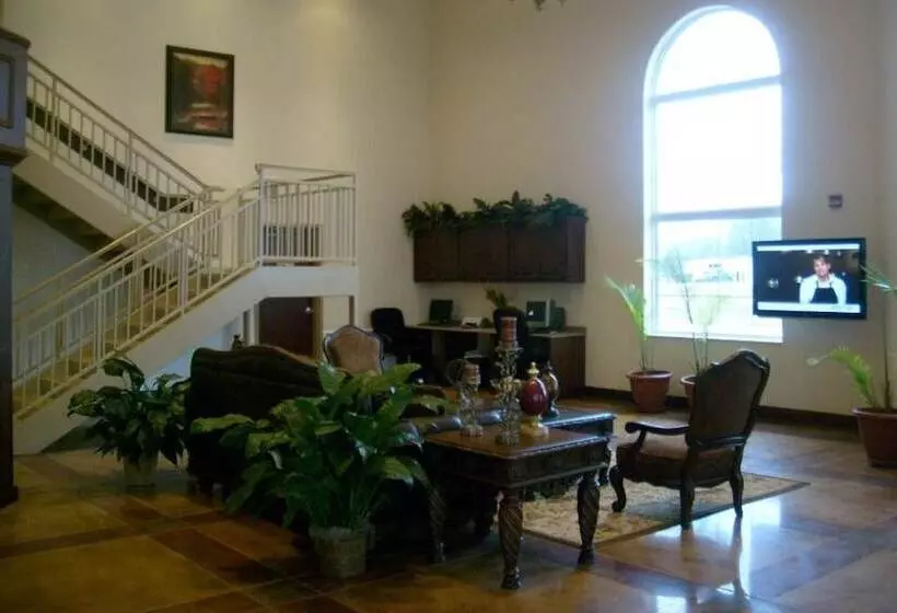 ホテル Heritage Inn And Suites