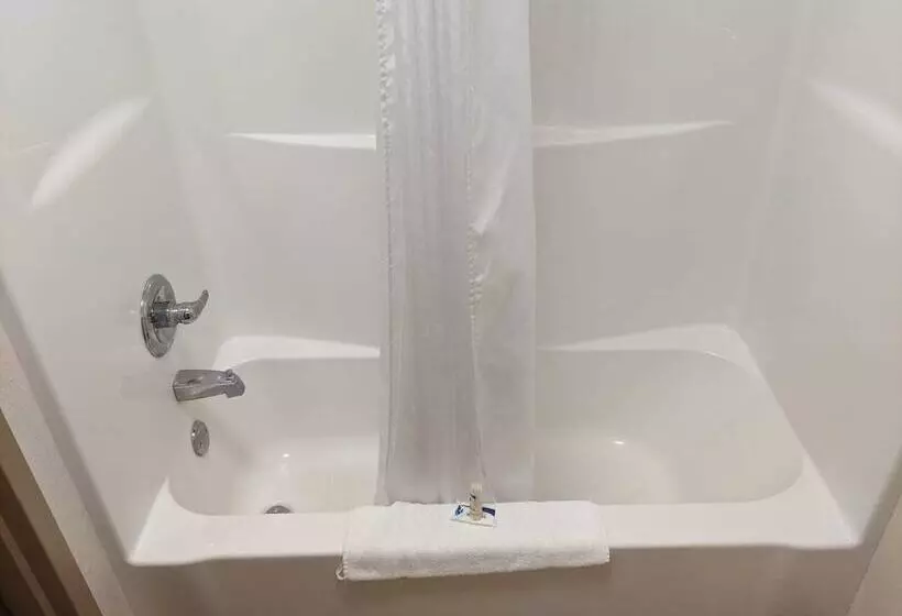 ホテル Heritage Inn And Suites