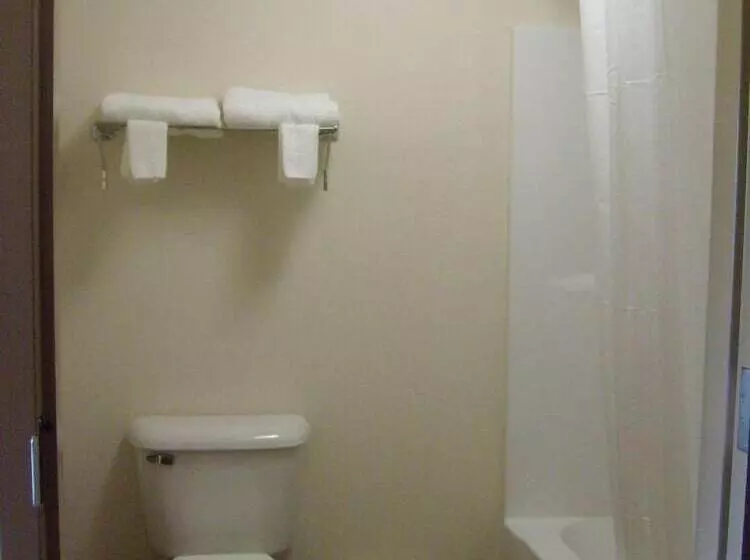 ホテル Heritage Inn And Suites