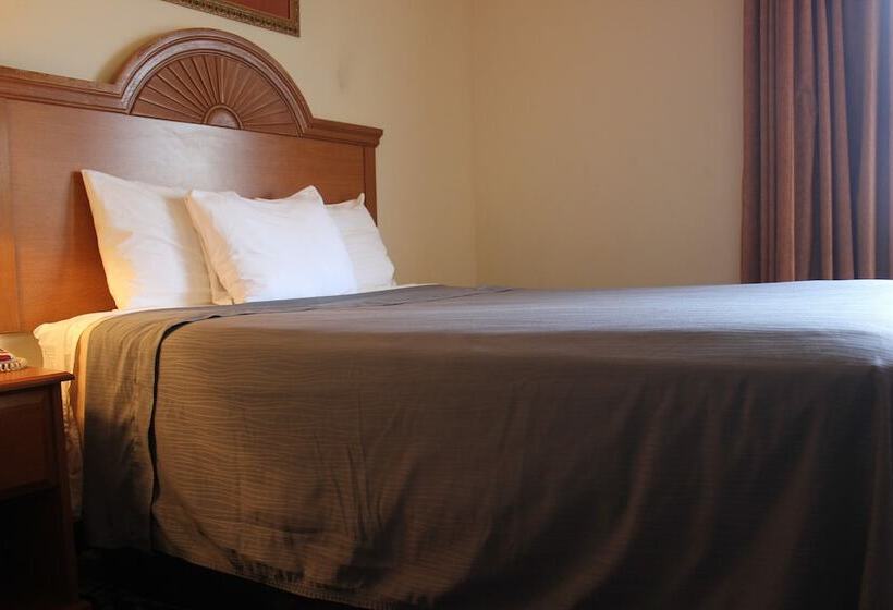 Hotelli Heritage Inn And Suites