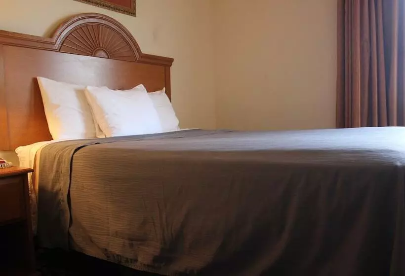ホテル Heritage Inn And Suites