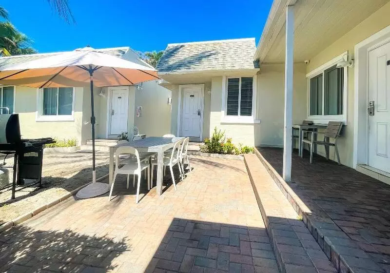 هتل Hollywood Broadwalk Oceanside