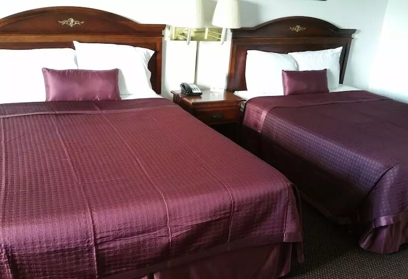 ホテル Hoosier Inn  Portland