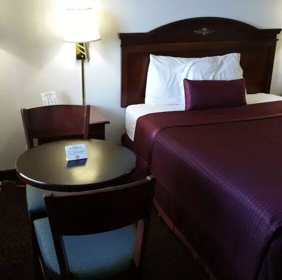 ホテル Hoosier Inn  Portland
