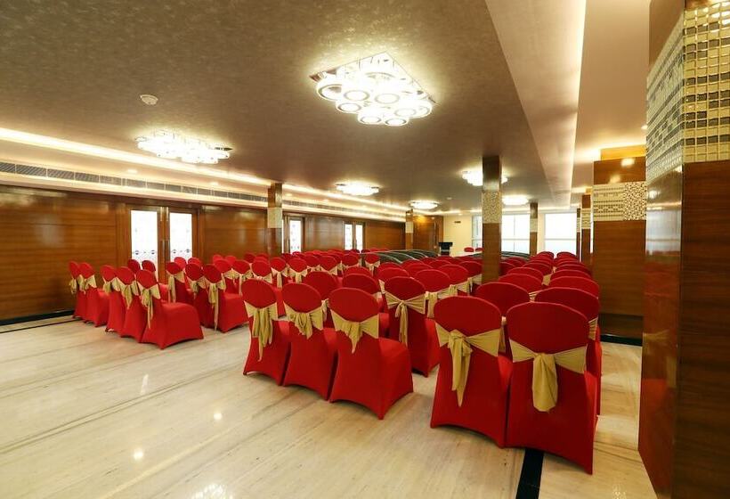 فندق Kridha Residency   Opposite Prem Mandir Vrindavan