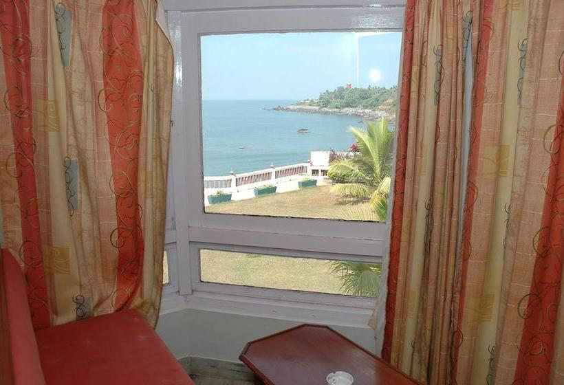 هتل Mascot Beach Resort