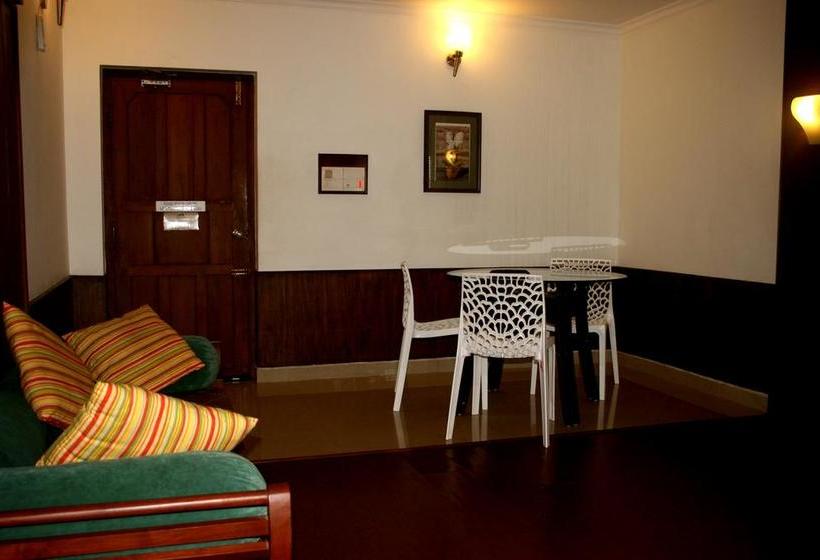 هتل Mascot Beach Resort