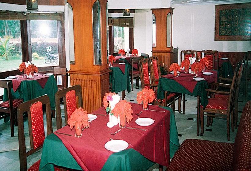 هتل Mascot Beach Resort