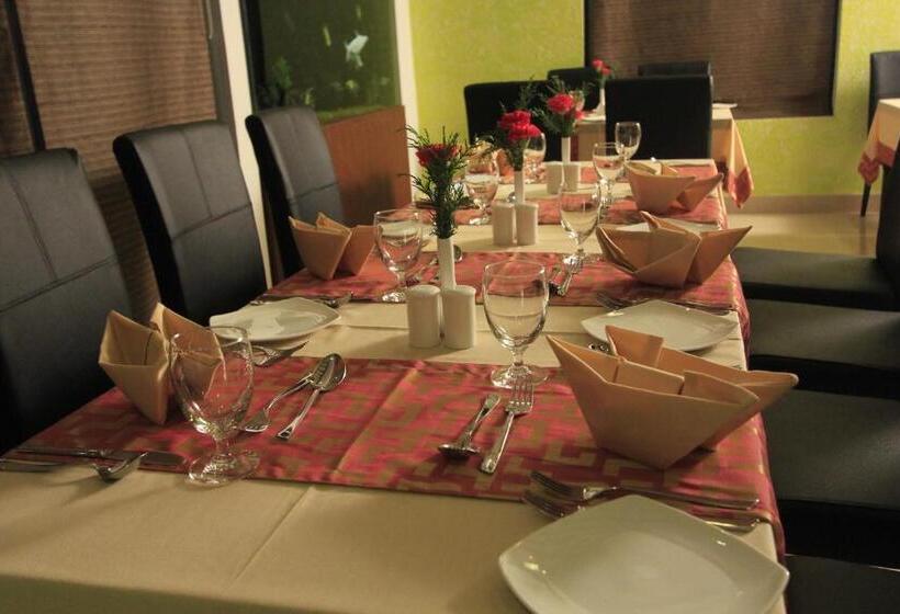 ホテル Park Residency