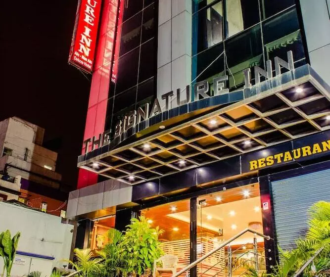 Hotelli The Signature Inn