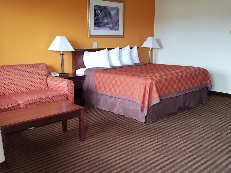 מוטל Scottish Inn & Suites   Eau Claire