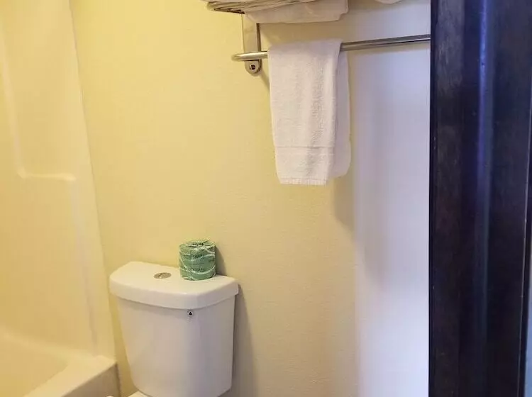 Motelli Scottish Inn & Suites   Eau Claire
