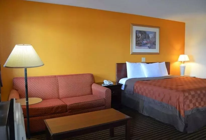 Motelli Scottish Inn & Suites   Eau Claire