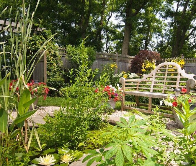 Shorecrest Bed And Breakfast