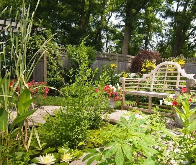 Shorecrest Bed And Breakfast