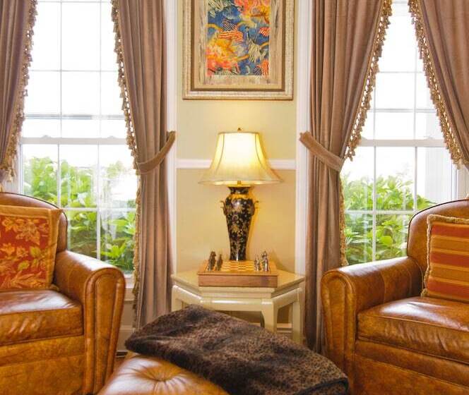 Shorecrest Bed And Breakfast