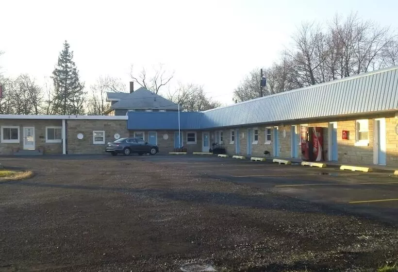 Altamont Motel