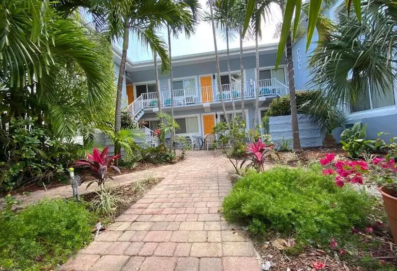 Beach Tide Motel
