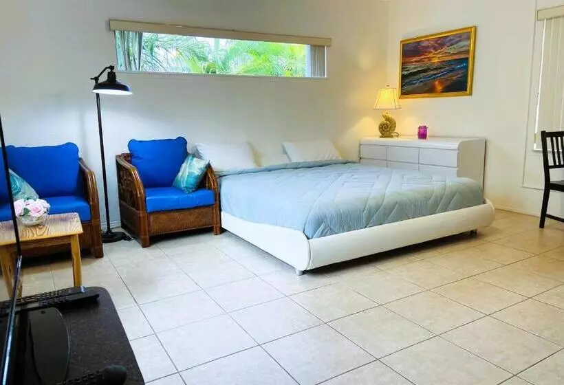 Beach Tide Motel