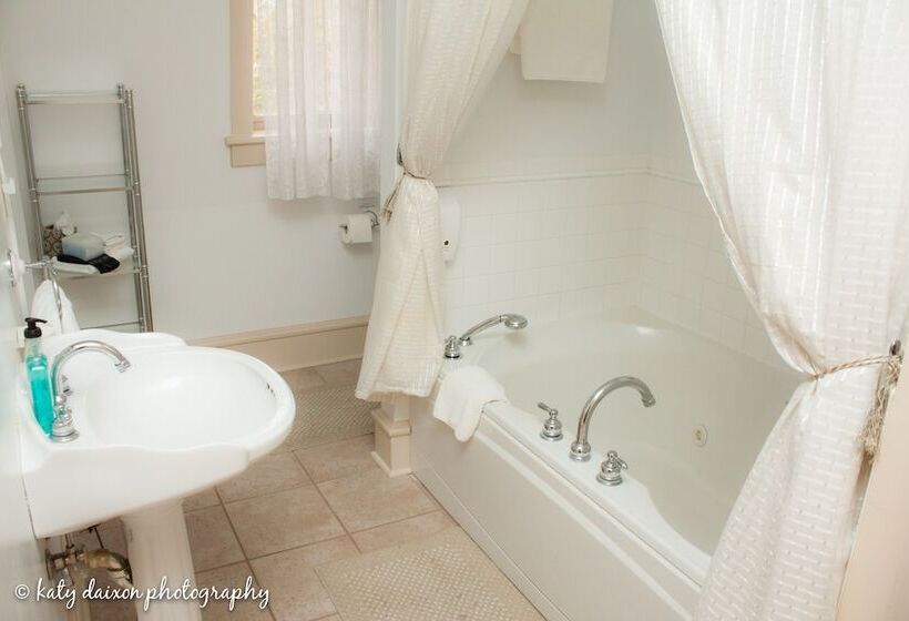 민박 Hamilton House