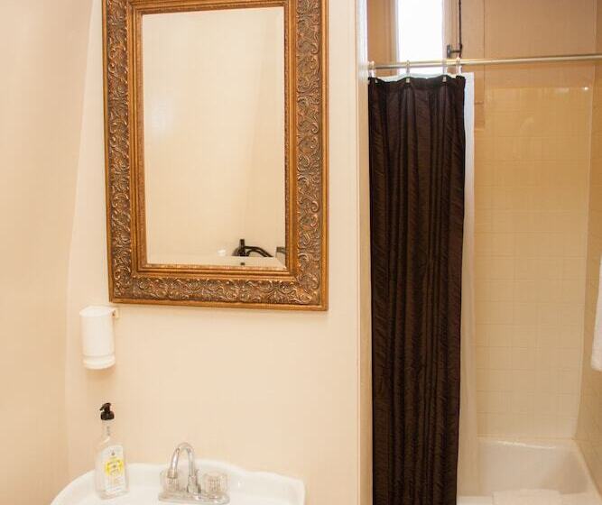 민박 Hamilton House