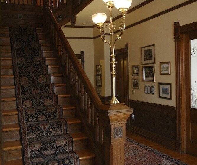 민박 Hamilton House