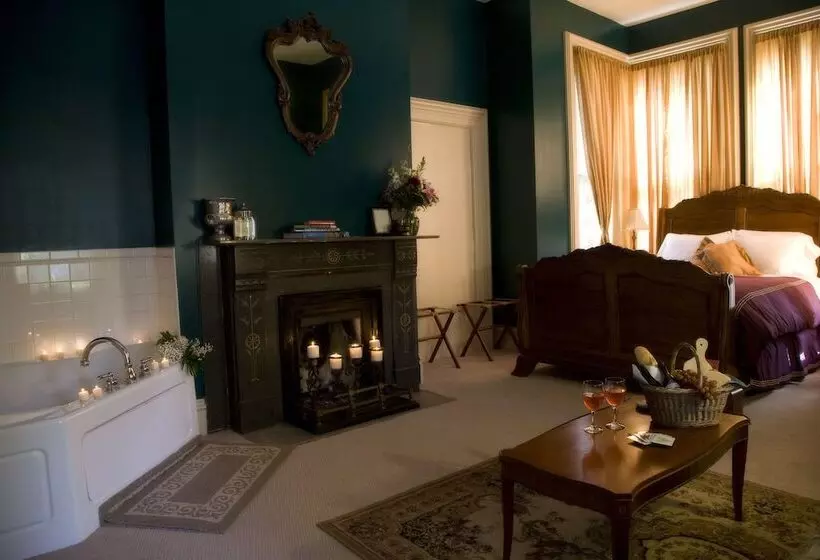 Aamiaismajoitus (B&B) Hamilton House