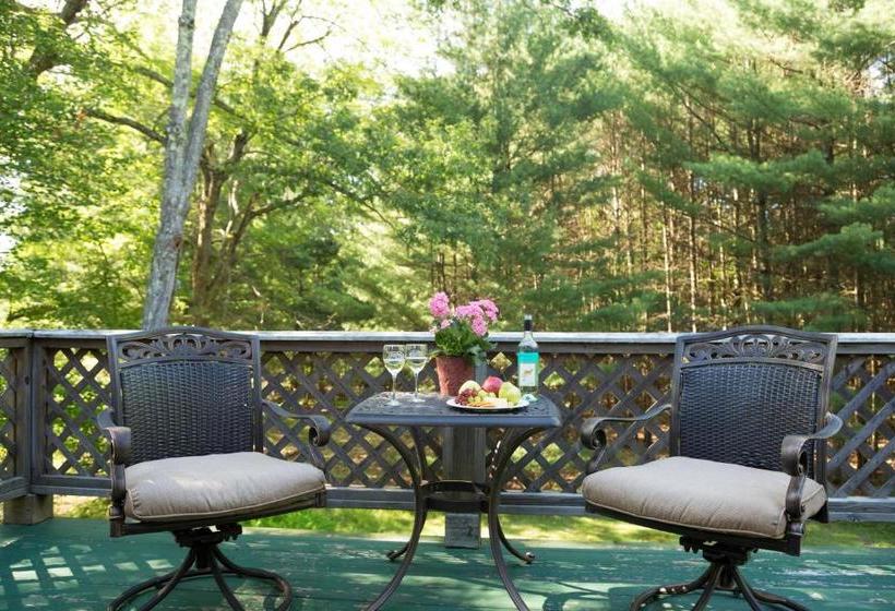 צימר Inn At Lake Joseph