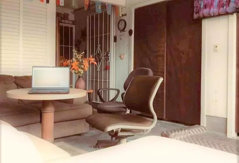 ベッドアンドブレックファースト Shaka Shak Guest House