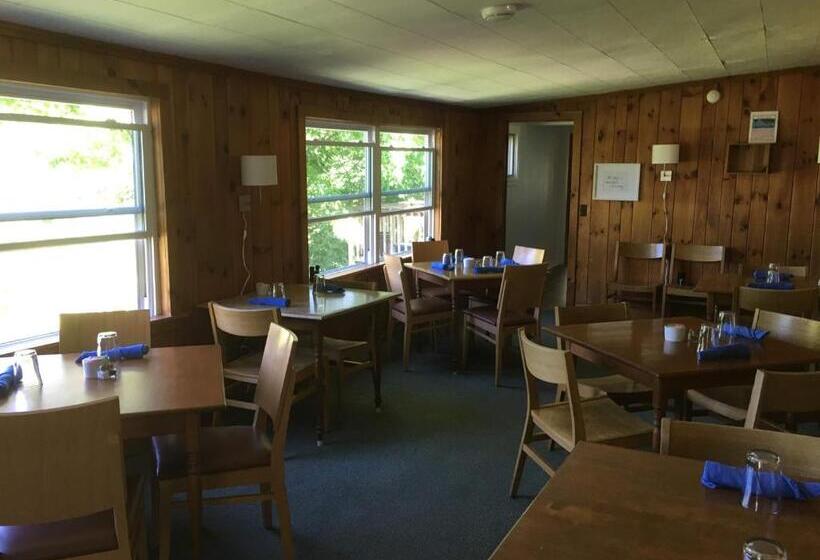 مبيت وإفطار The Little River Inn